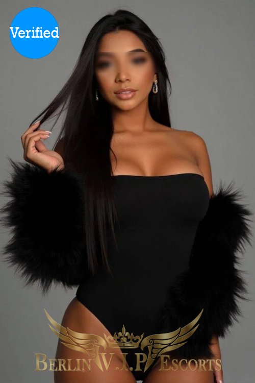 Indian Escort with Sexy Body